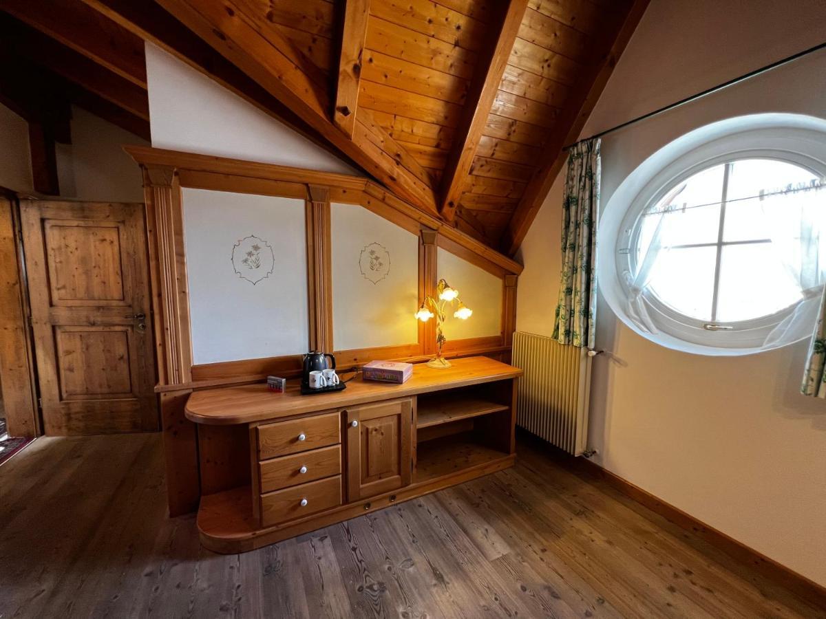 Kaiserkrone Charming Retreat Dimaro Exteriör bild