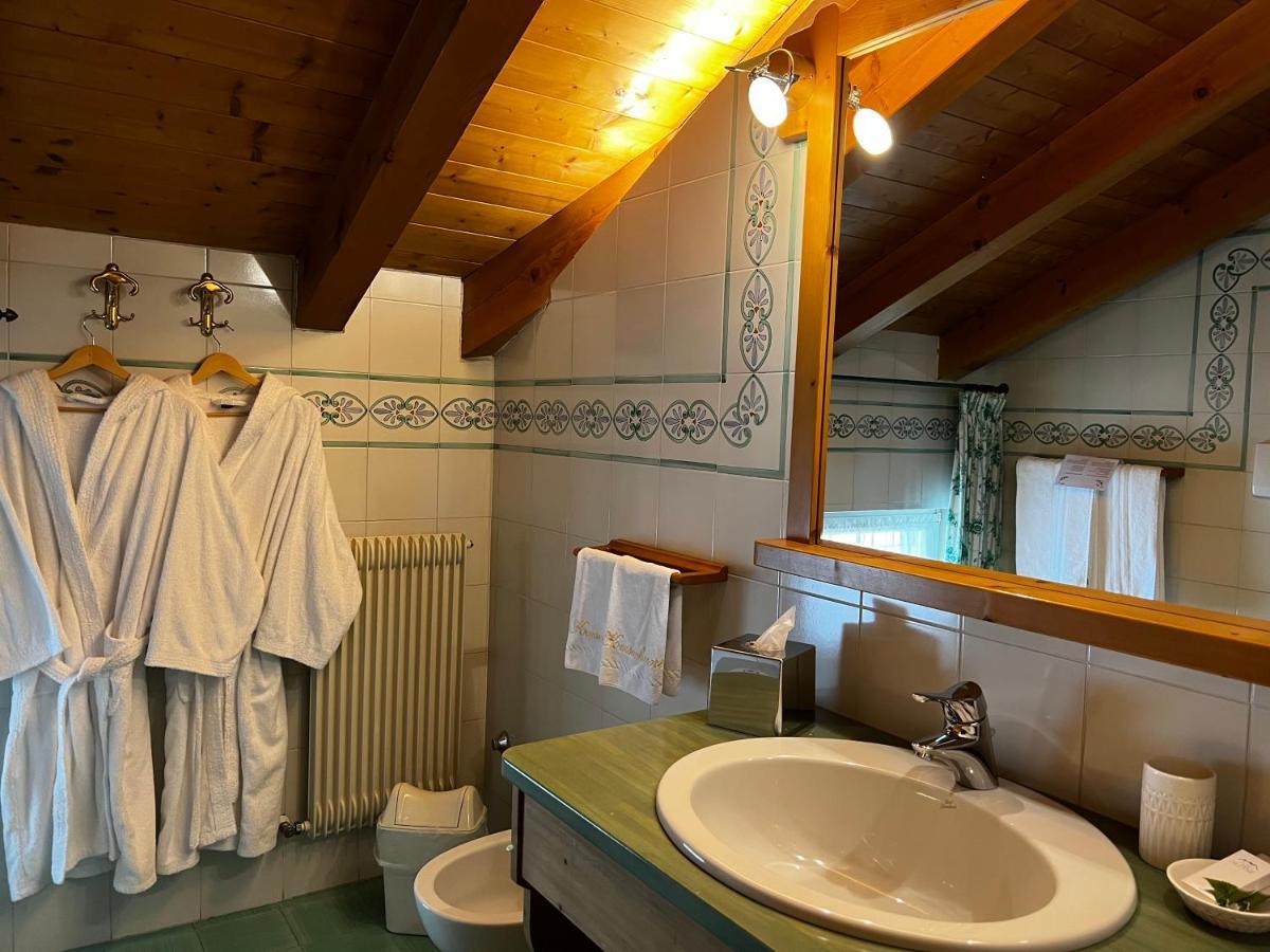 Kaiserkrone Charming Retreat Dimaro Exteriör bild